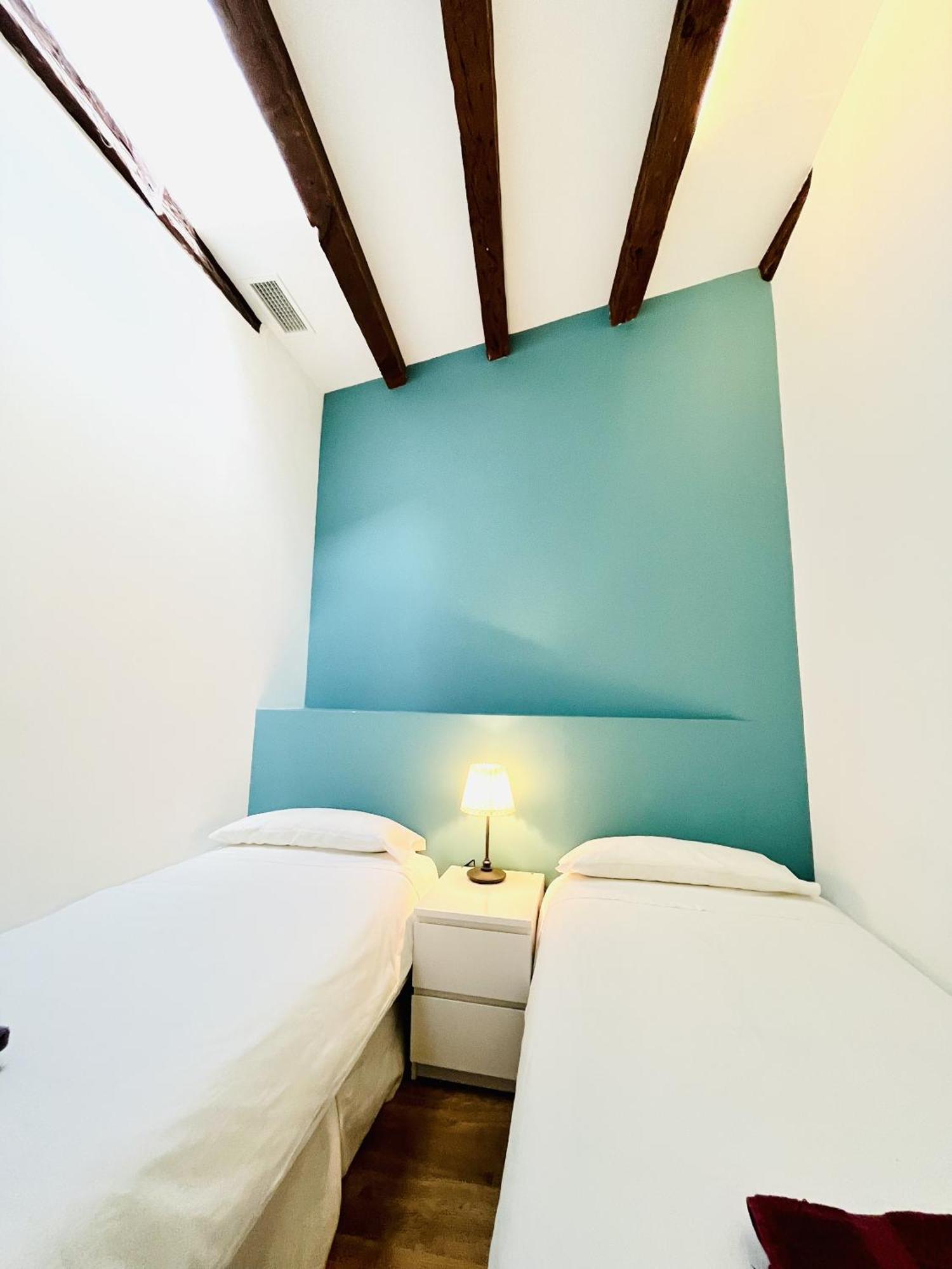 Dplace To Be - Amazing Apartments In Historic Center Madrid Rom bilde